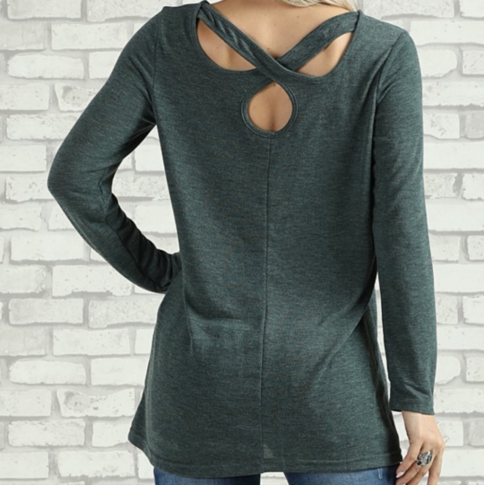 CCO Price Drop 👀 EUC  Suzanne Betro  Olive Heather Cutout-Back Tunic - Plus